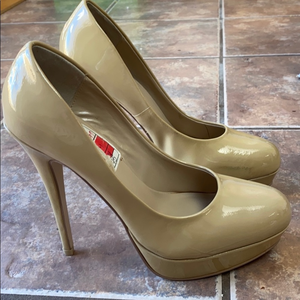 Nude patent leather stilettos size 8 -